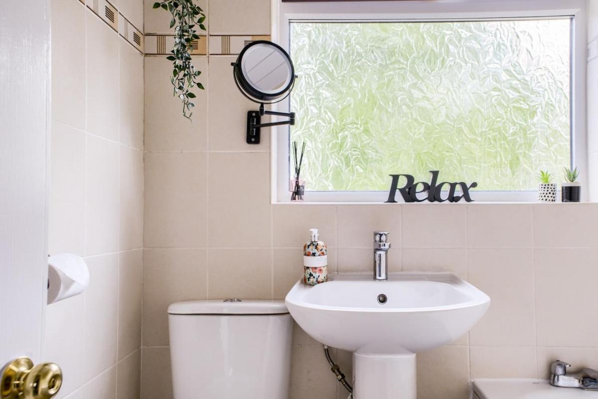 Beautiful House, Sleeps 8